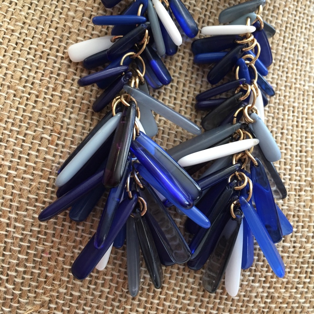 Blue and White Dangle Earrings - Picture 3 of 4